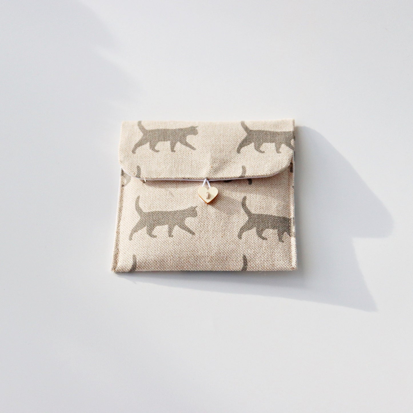 cat-themed sanitary pad pouch