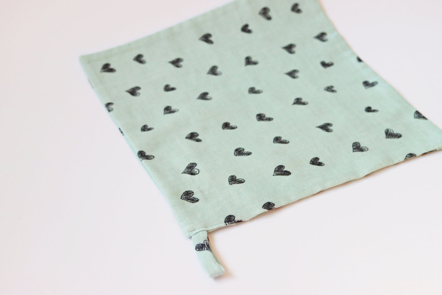 green hearts muslin washcloth